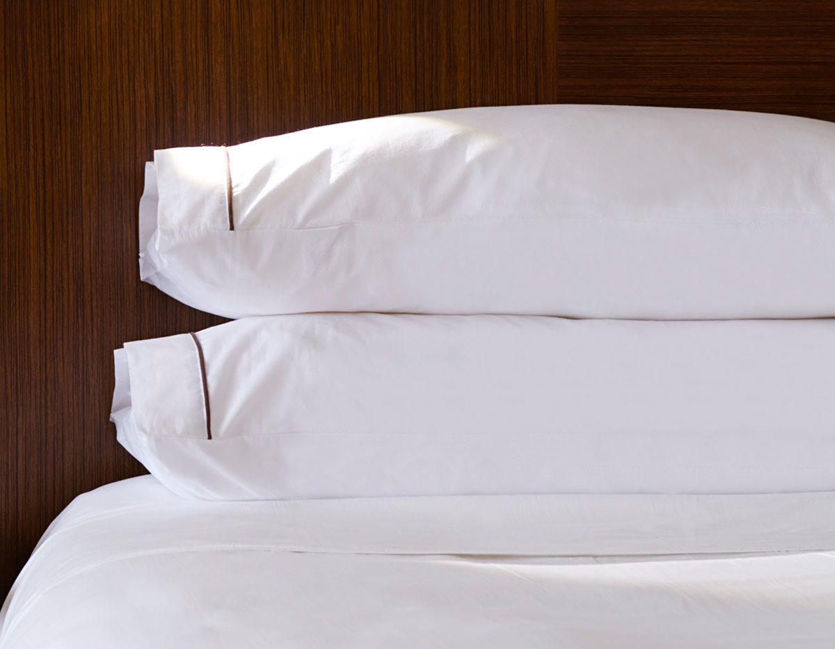 Signature Fitted Sheet  Sheraton Cotton Percale Sheets, Duvets, Mattress  Toppers and More